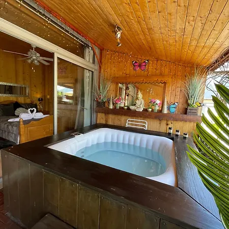 Le Petit Paradis Au Pied Du Monte Blanco,jacuzzi Prive, Rooftop,air De Jeux * Sallanches